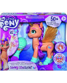 PETIT PONEY SUNNY CHANTE ET FAIT DU ROLL