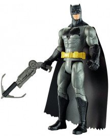 BATMAN VS SUPERMAN FIG. 15CM ASS.