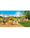 ENFANTS AVEC DECORATIONS DE FETE