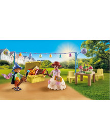 ENFANTS AVEC DECORATIONS DE FETE