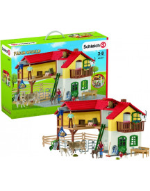 FERME AVEC ETABLE ET ANIMAUX