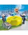 POMPIERS AVEC COUSSIN DE SAUVETAGE
