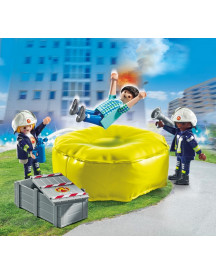 POMPIERS AVEC COUSSIN DE SAUVETAGE