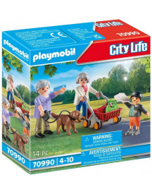 GRANDS-PARENTS AVEC PETIT-FILS