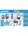 CHERCHEUR AVEC ROBOTS
