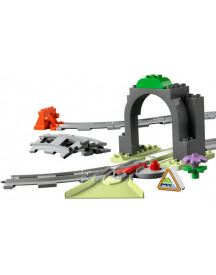 SET EXT:LES RAILS ET LE TUNNEL DU TRAIN