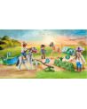CAVALIERS AVEC PONEYS ET SAUT D'OBSTACLE