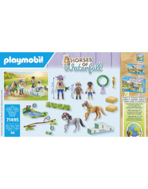 CAVALIERS AVEC PONEYS ET SAUT D'OBSTACLE