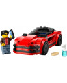 LA VOITURE DE SPORT ROUGE