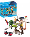 PIRATE AVEC ARBALETE, FLECHE ET POISSONS