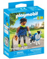 HOMME SPORTIF AVEC BORDER COLLIE