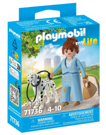 FEMME D'AFFAIRE ET SON DALMATIEN