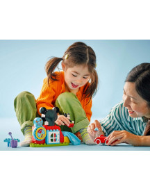 LA MAISON ET LA VOITURE DE MICKEY