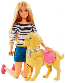 BARBIE ET SON CHIEN EN BALADE