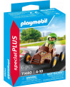 ENFANT AVEC VOITURE DE KARTING