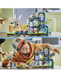 LE PARC D'ATTRACTION DE ROBOT WORLD