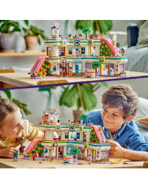 LE CENTRE COMMERCIAL DE HEARTLAKE CITY