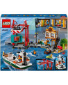 LE PORT ET LE NAVIRE MARCHAND