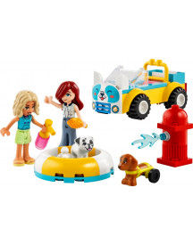 LA VOITURE DE TOILETTAGE CANIN