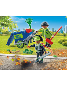 AGENT D'ENTRETIEN VOIRIE AVEC EQUIPEMENT