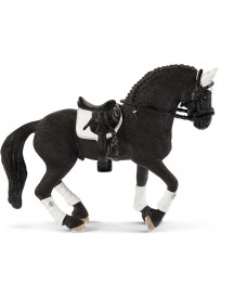 ETALON FRISON CONCOURS EQUESTRE