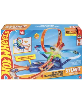 HOT WHEELS COLLISION DANS LES AIRS