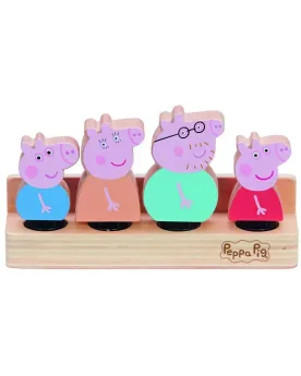 PEPPA PIG BOIS FAMILLE 4 PERS.  Contient 4 personnages en bois. GPR...