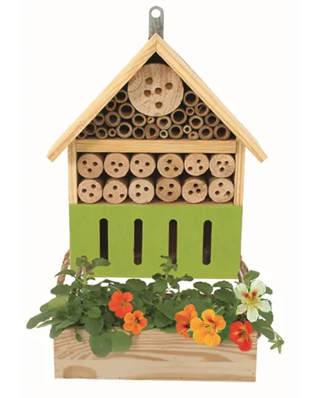 HOTEL A INSECTES + JARDINIERE  Avec jardinière, graines et terreau....