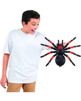 ROBO ALIVE TARANTULE  Elle bouge comme une vraie. Ses yeux s'illumi...